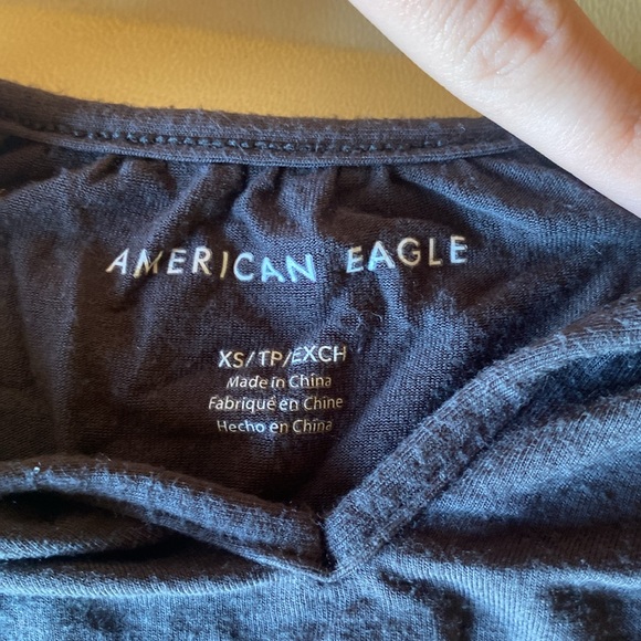 AE long sleeve crop top - Picture 2 of 2